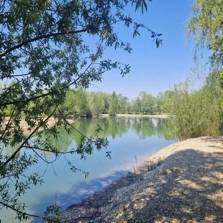 Stone In Croatia With Pool And Nature, Cleaning Included Apartman *